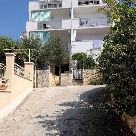 Okrug Gornji, Ciovo 2 Apartamento *