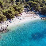 Okrug Gornji, Ciovo 2 *